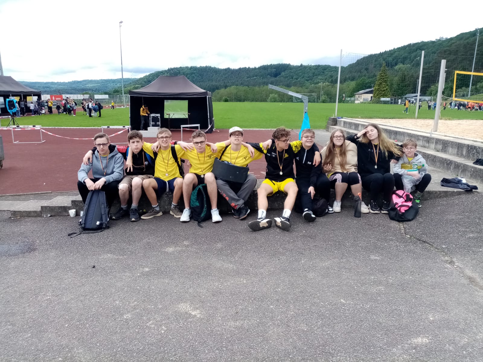 Gruppenfoto%20im%20Sitzen%20Oppen%202024